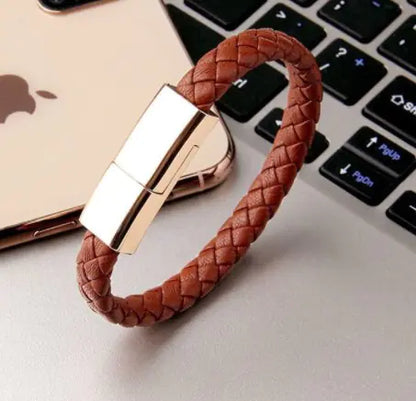 Bracelet USB Power-Bank & Charging Cable